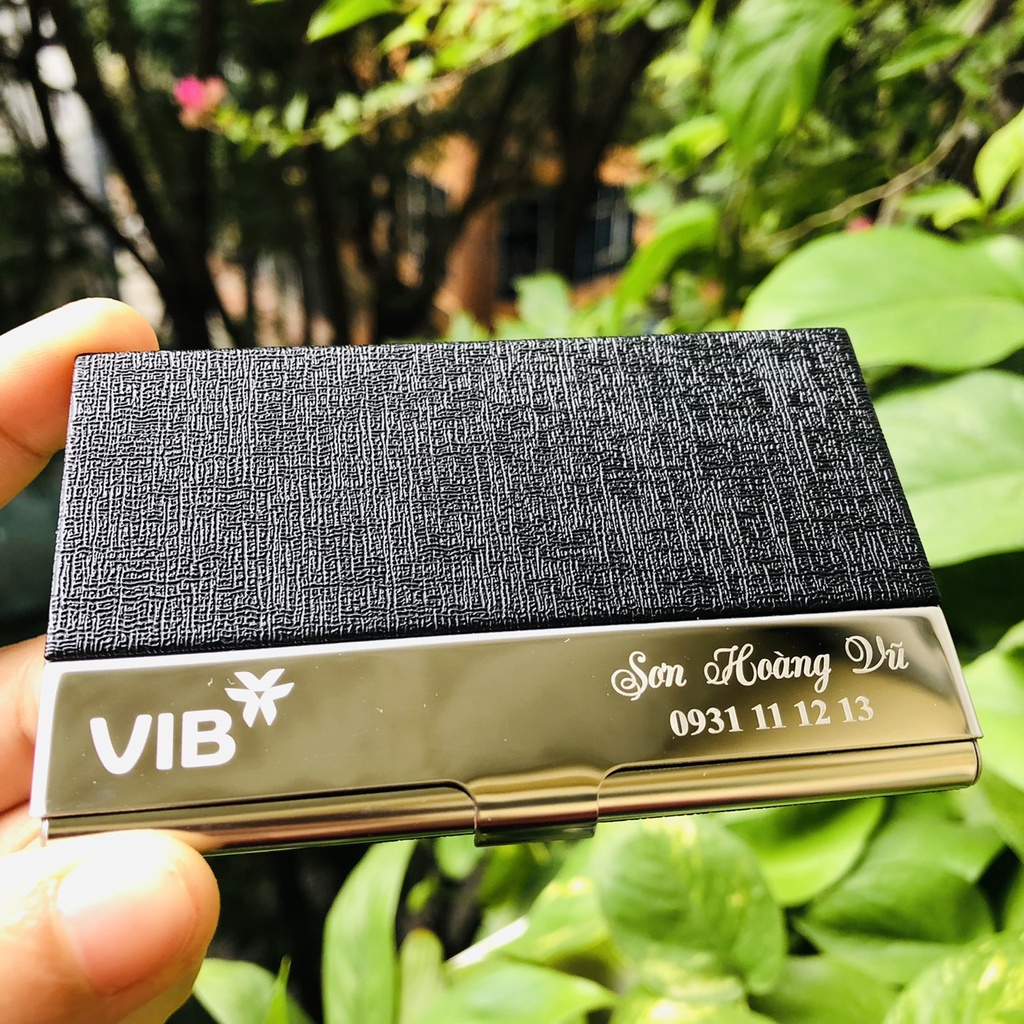 Đặt hộp namecard khắc logo ngân hàng VIB theo yêu cầu làm quà tặng