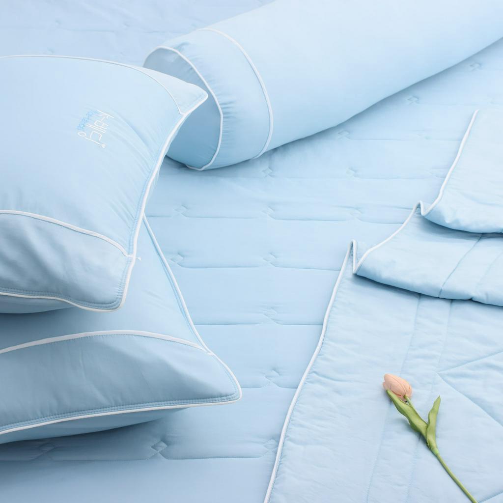 Chăn hè K-Bedding By Everon KNTS chất vải Ice-tencel mềm mát, thoáng khí, kháng khuẩn