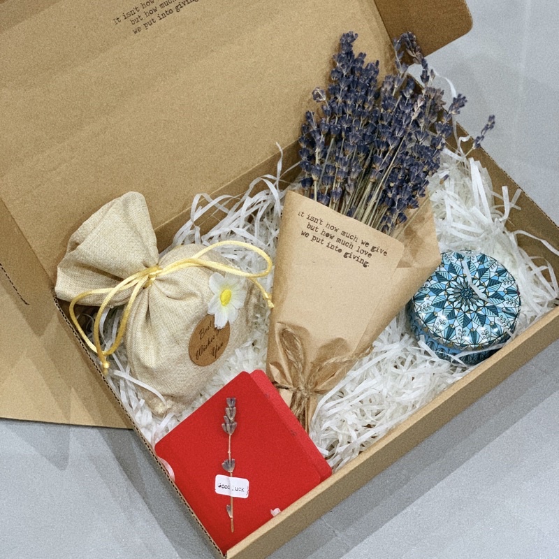 Quà tặng bạn gái, quà tặng sinh nhật, quà tặng sinh nhật cho nữ, đồng nghiệp, sinh nhật với 5 món Happy Gift Box