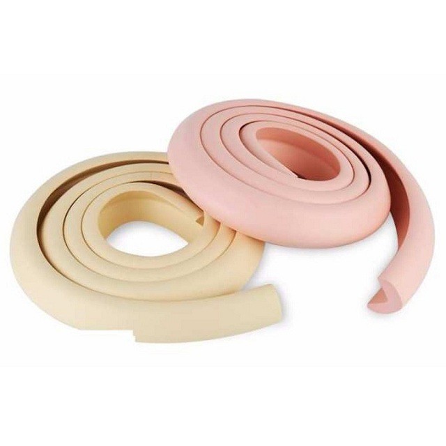 Cuộn dây xốp bọc mép bàn, bọc mép thành giường, mép tủ dài 2m an toàn cho bé