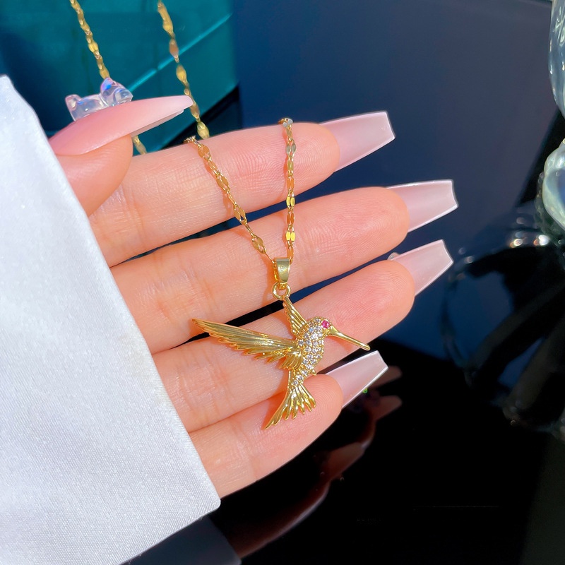 Dây Chuyền Thép Titan Nhẹ Dát Vàng Sang Trọng Cho Nữ