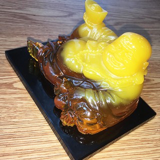 Phật Di Lặc màu hổ phách