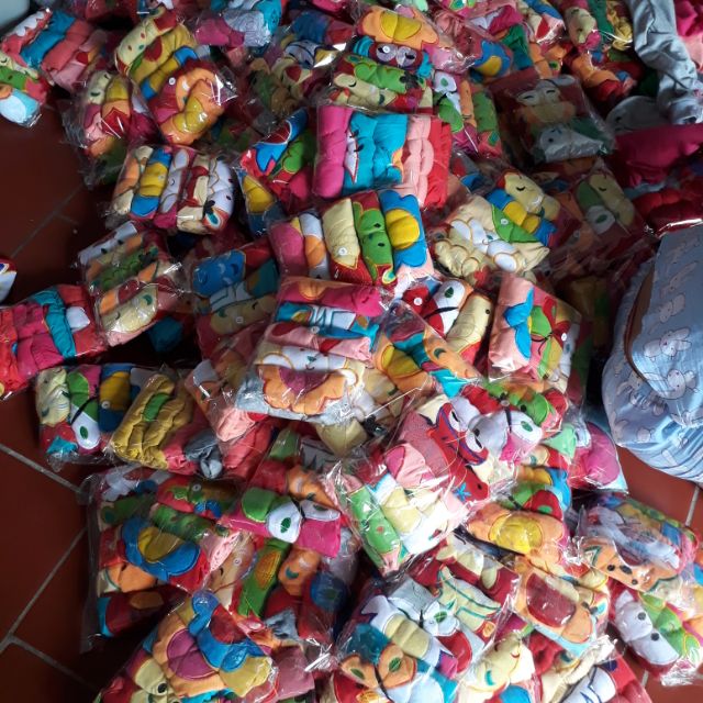 Sỉ quần mông thú cho bé