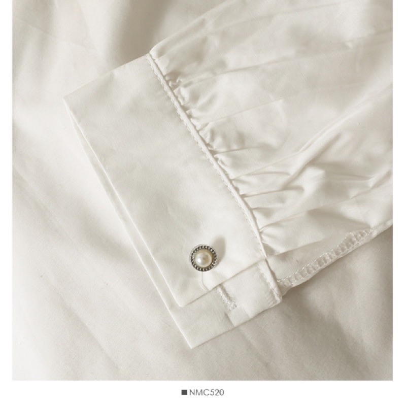 Áo sơ mi phối áo dạ kèm thắt lưng