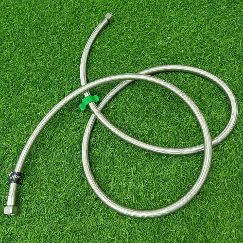 1 Dây cấp nước dài. dây inox 304 ,lõi cao su tổng hợp EPDM chịu áp lực cao và nhiệt độ cao.
