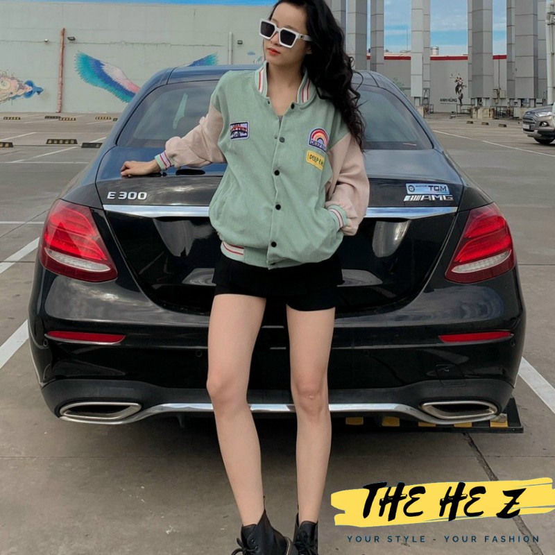 Áo khoác bomber nữ cute cổ vuông chất liệu nhung thêu logo Z200 | BigBuy360 - bigbuy360.vn