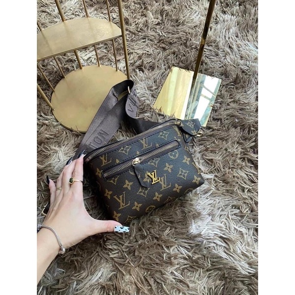 Túi đeo bụng lv dây dù bản to siêu hot về hàng