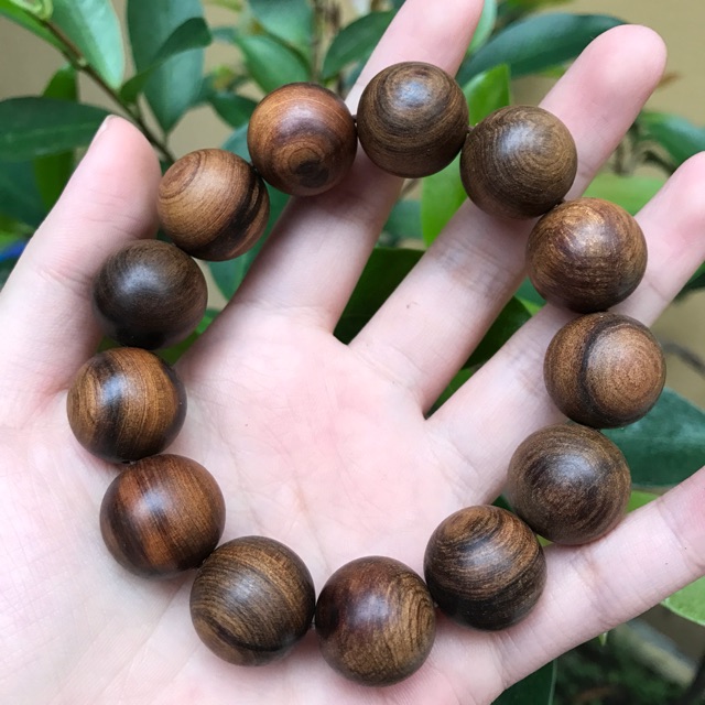 Vòng gỗ bách xanh chìm