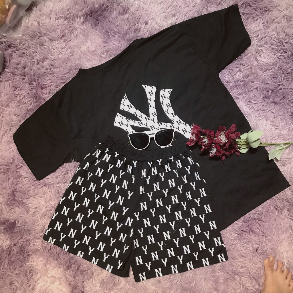 Bộ Đồ Ngủ Đùi NY Tay Ngắn – Bộ Ngủ Cộc Tay Nữ Chất Liệu Cotton Cao Cấp Free size dưới 60kg | BigBuy360 - bigbuy360.vn