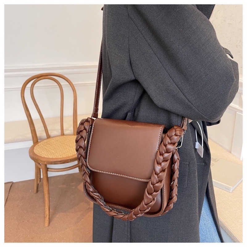 Túi Đeo Chéo Nữ Hàn Quốc Da Lì Quai Sam