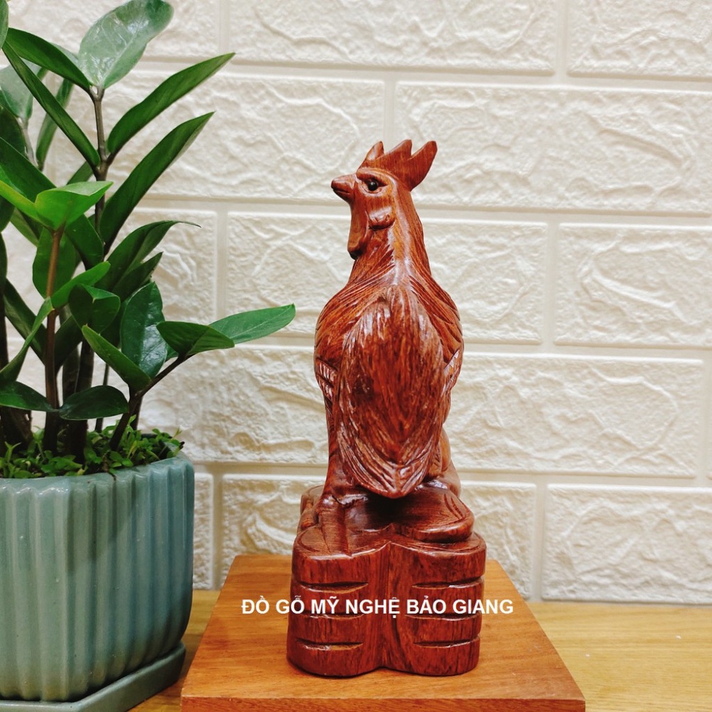 Tượng con gà gỗ hương cao 20 cm