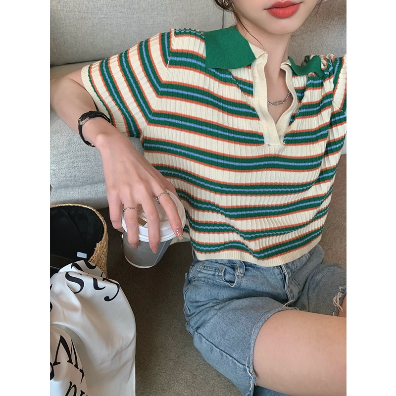 Porozi  Áo croptop polo  thun dệt kim tay ngắn họa tiết sọc ngang thời trang dành cho nữ