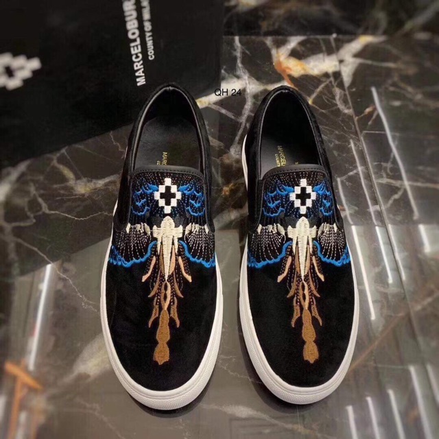 Giầy thêu đỏ nam | BigBuy360 - bigbuy360.vn