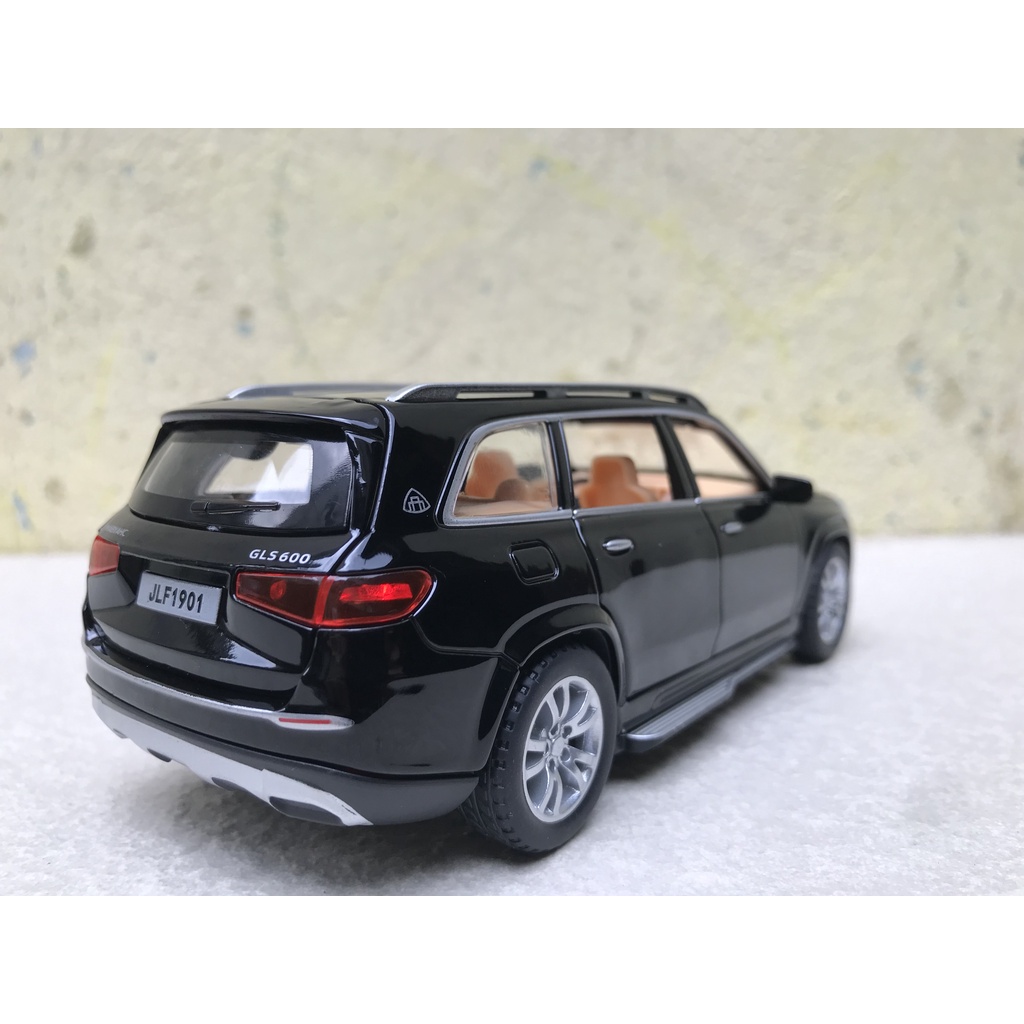 Xe mô hình ô tô MayBach GL S600 1:32