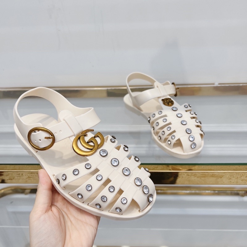 Sandal nữ rọ gc nhựa mũi tròn thời trang