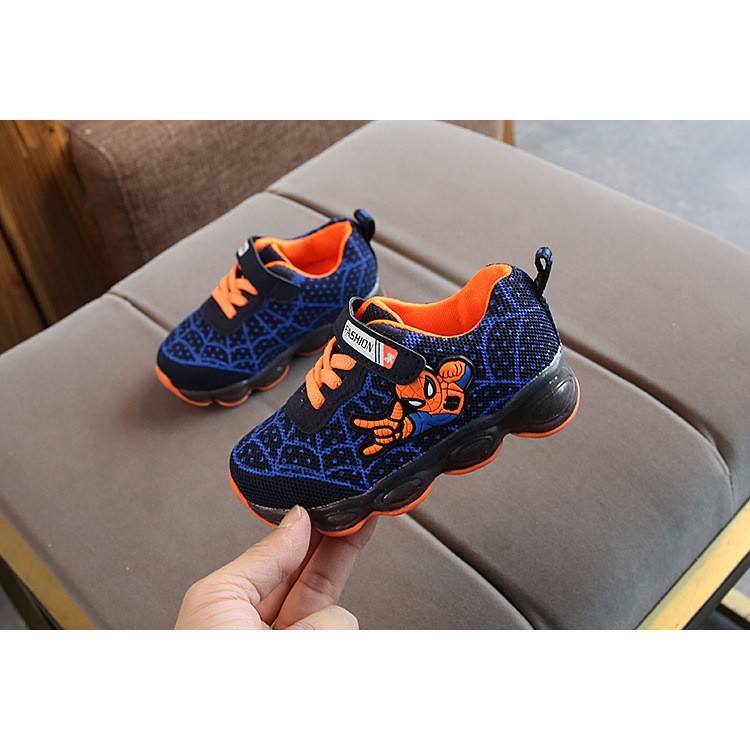 [Giầy có đèn] Giầy thể thao siêu nhân có đèn LED cho bé trai mã 9808 A18 size 26-36