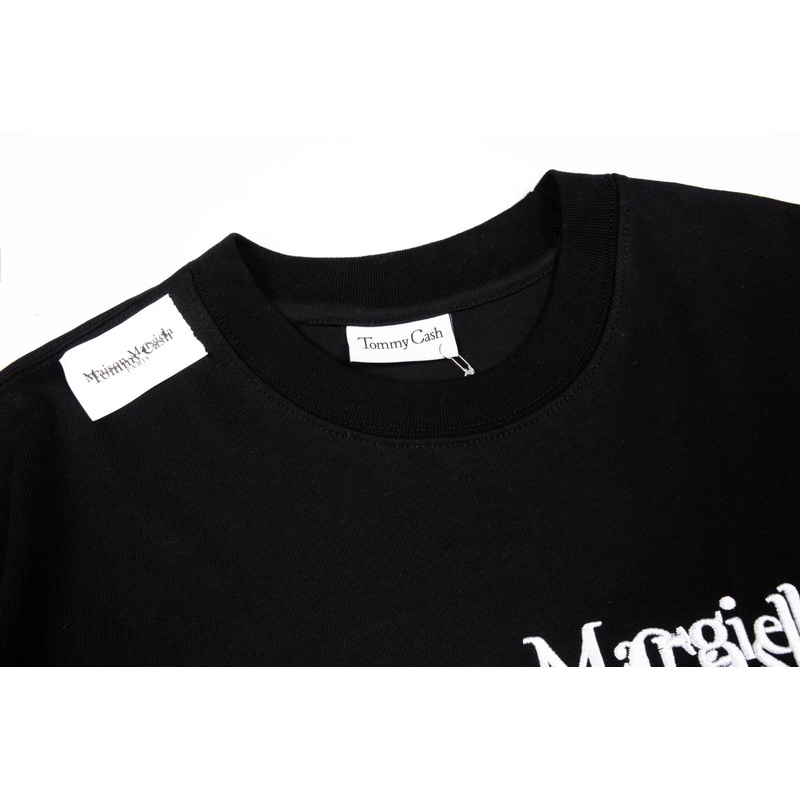 Áo thun tay ngắn màu đen form rộng trẻ trung Maison Margiela X Tommy MM6