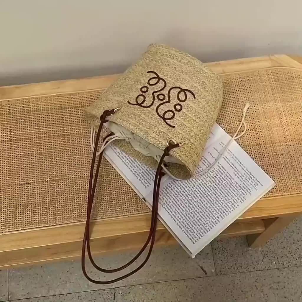 2023 mới thời trang sen cỏ phụ nữ cổ điển tot túi nhỏ nách túi dệt | BigBuy360 - bigbuy360.vn