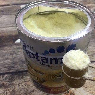 Sữa Aptamil pro Úc số 2 cho bé 900g