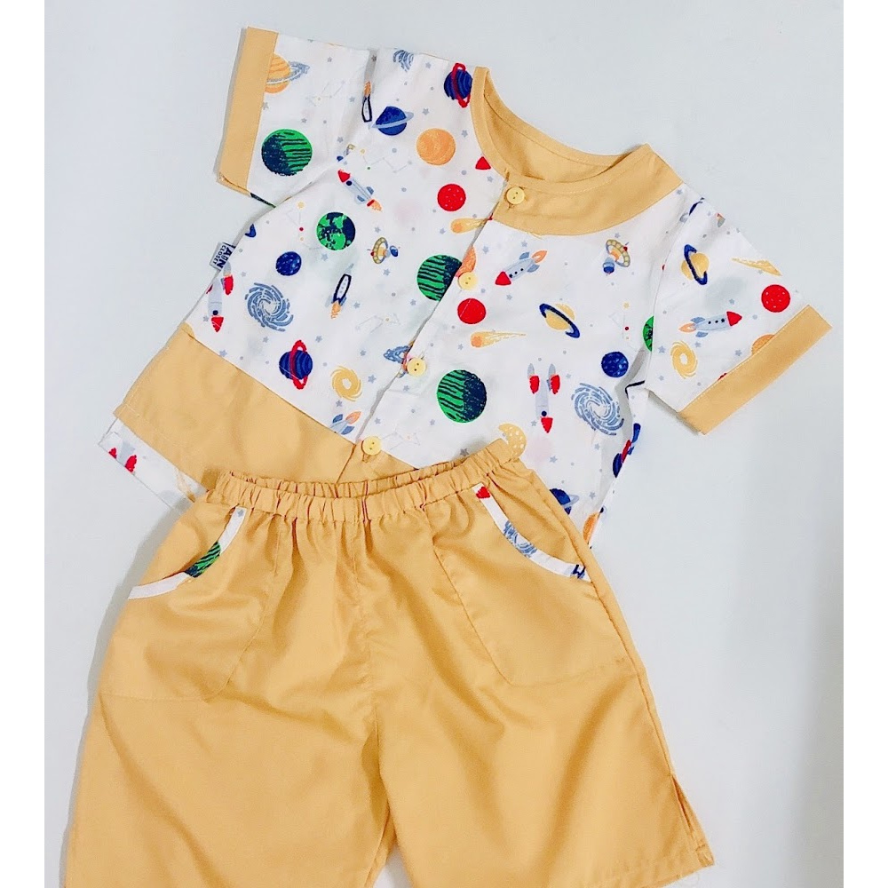 Bộ quần áo ngắn bé trai họa tiết Vũ trụ cotton - AICDBTSJEFC7 - AIN Closet