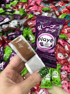 Kẹo cuộn play Thái
