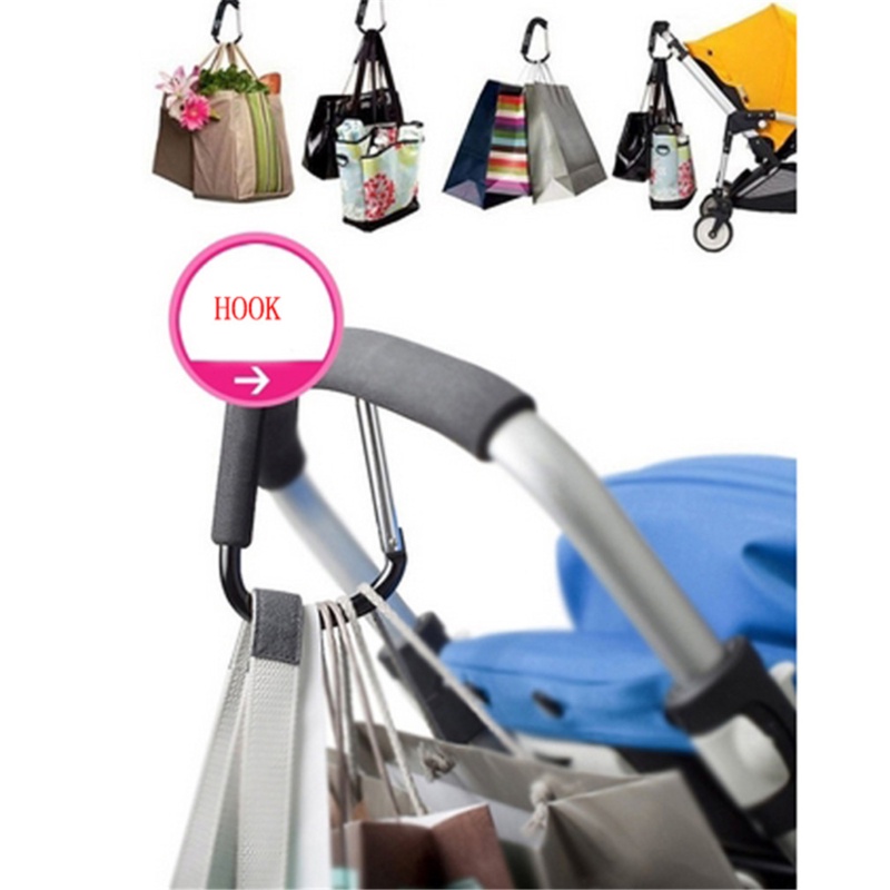 1 móc treo đồ gắn xe đẩy em bé