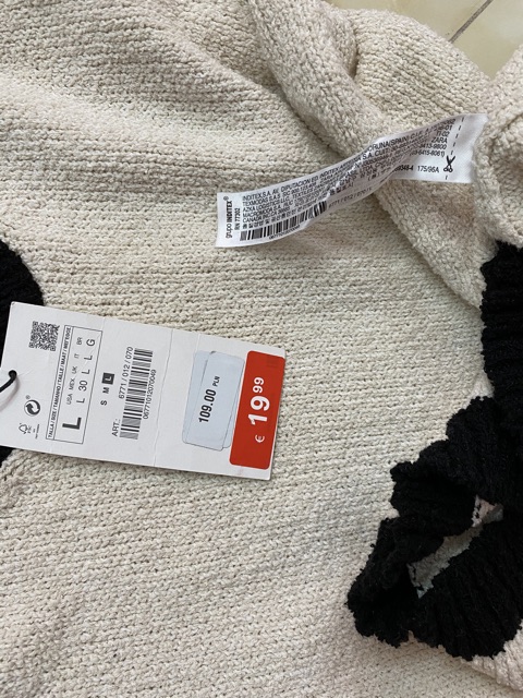 Váy len zara auth sz L new tag form bé như M