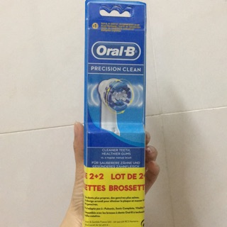 Set 2 đầu bàn chải điện oral b