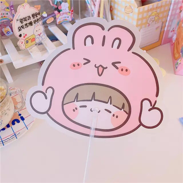 Quạt Mini Dễ Thương Cầm Tay Bằng Nhựa Họa Tiết Cute Nhiều Màu DDQ23