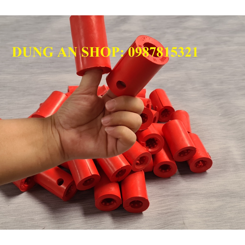 COMBO 1 GÀ VẢI TẬP THỂ LỰC + 1 ĐÔI TẠ CHÂN CHO GÀ CHỌI.