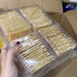 Bánh mặn kẹp kem