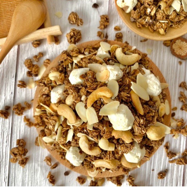 Granola ăn kiêng vị chocolate, Ngũ cốc ăn kiêng giảm cân by Lee's Farm | BigBuy360 - bigbuy360.vn