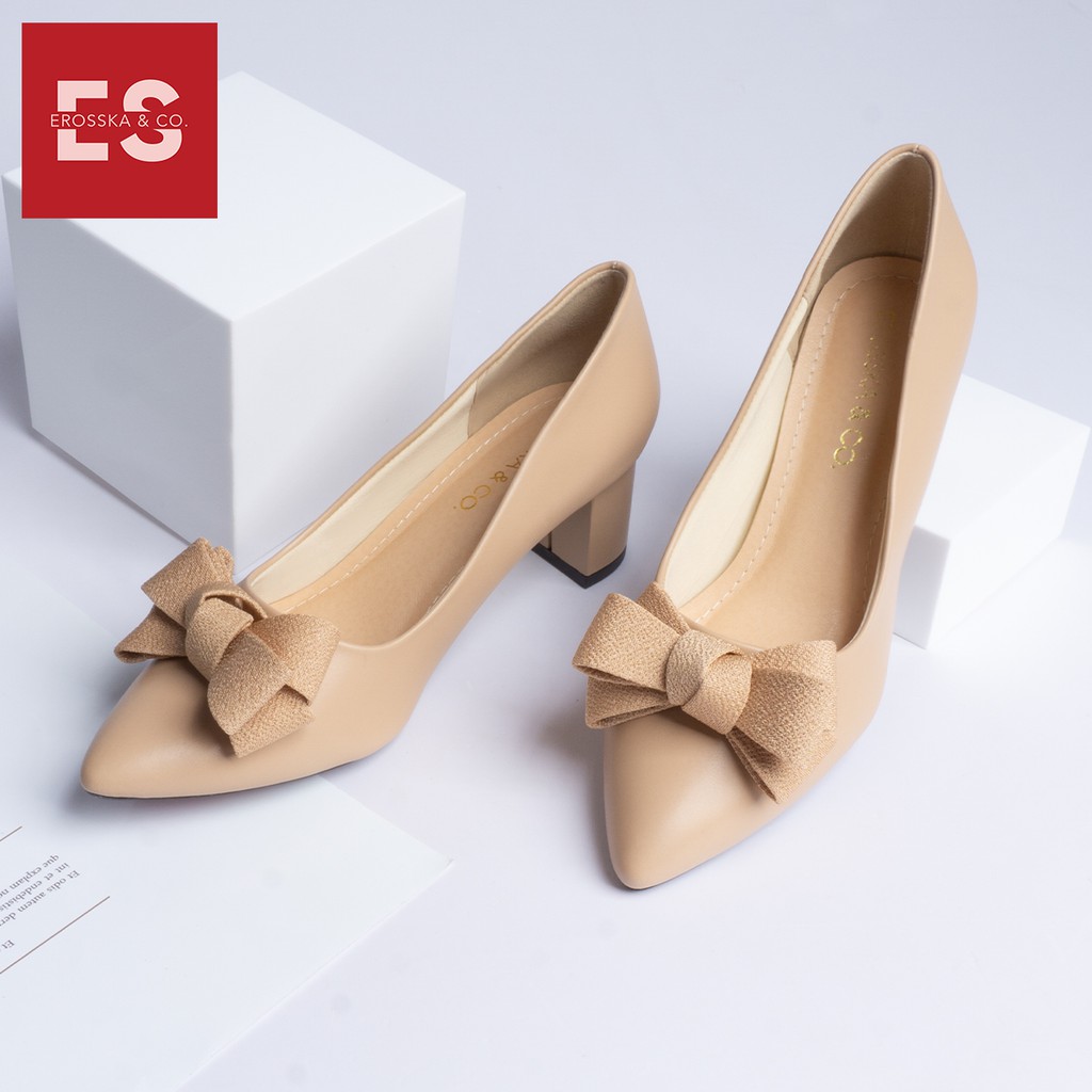 Giày cao gót Erosska thời trang mũi nhọn đính nơ điệu đà kiểu dáng cơ bản cao 5cm màu kem _ EP005 | BigBuy360 - bigbuy360.vn