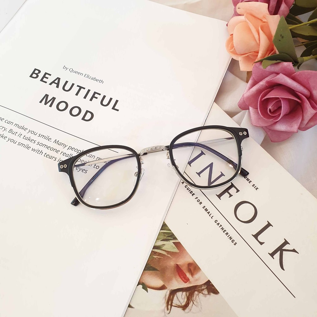 𝑮𝒐̣𝒏𝒈 𝒌𝒊́𝒏𝒉 𝒗𝒖𝒐̂𝒏𝒈 𝒗𝒊𝒏𝒕𝒂𝒈𝒆 size nhỏ 𝐓𝐀̣̆𝐍𝐆 𝐊𝐄̀𝐌 tròng cận chống xước | BigBuy360 - bigbuy360.vn