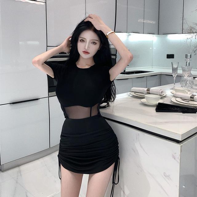 Set Áo Đen + Chân Váy Rút Dây Lưng Cao Thời Trang Hè Cho Nữ