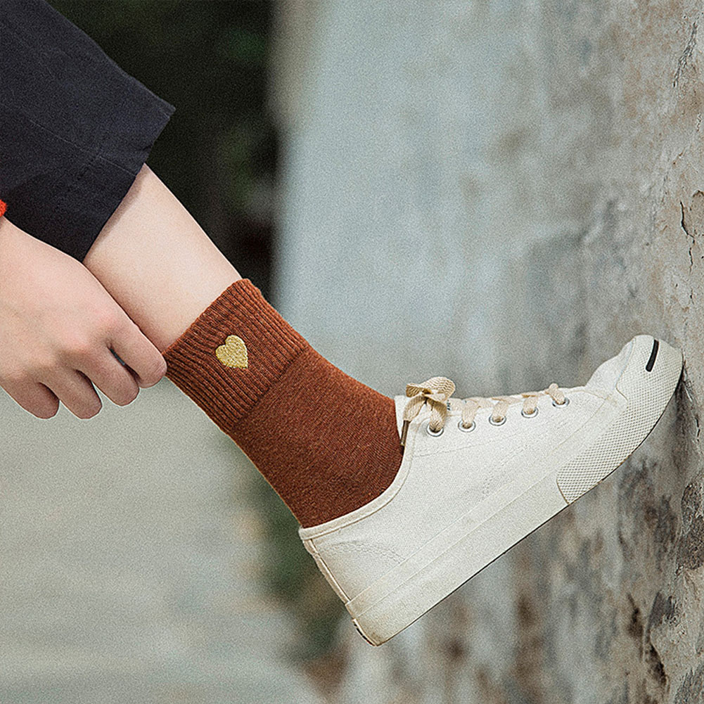 Vớ Cotton Màu Trơn Thêu Hình Trái Tim Cho Nữ