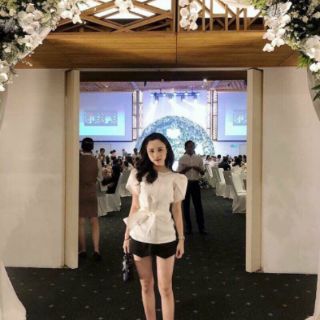 Áo thắt nơ xinh xắn