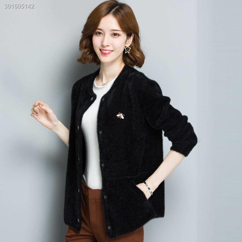 Middle-aged and elderly autumn and winter clothing imitation mink fleece sweater jacket women short middle-aged mothers knit cardigan loose Korean version