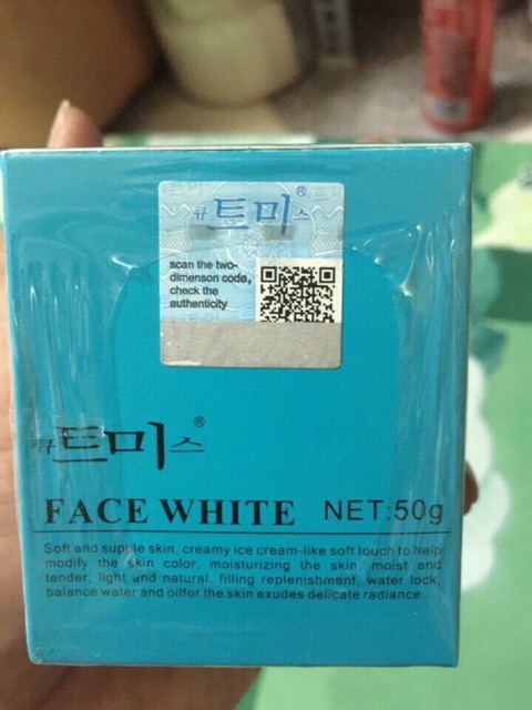 Kem white face hàn quốc