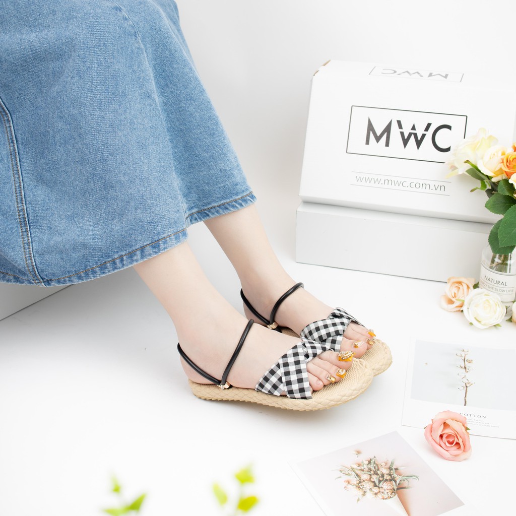 Giày Sandal Nữ MWC Đế Cao Su Quai Ngang Thắt Nơ NUSD- 2785