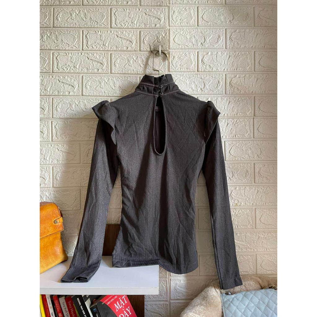 Áo thun nhũ cổ bèo cao