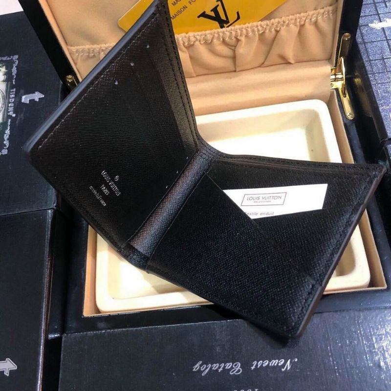 Ví nam ngắn LV hàng super da mềm fullbox hot dã man có mã code dập
