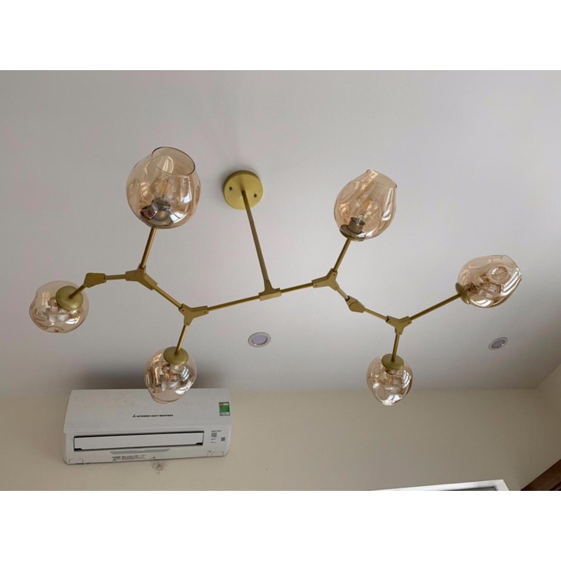 Đèn thả 6 bóng nghệ thuật độc đáo cành táo thân vàng 6 chao thủy tinh hổ phách