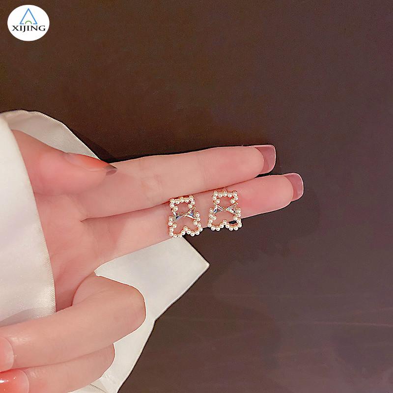 Đôi khuyên tai hình gấu đính ngọc trai nhân tạo thời trang cho nữ