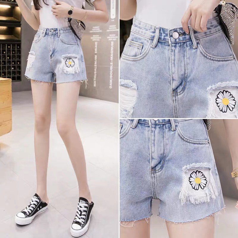 Quần short jean nữ THÊU HOA CÚC CỰC HOT