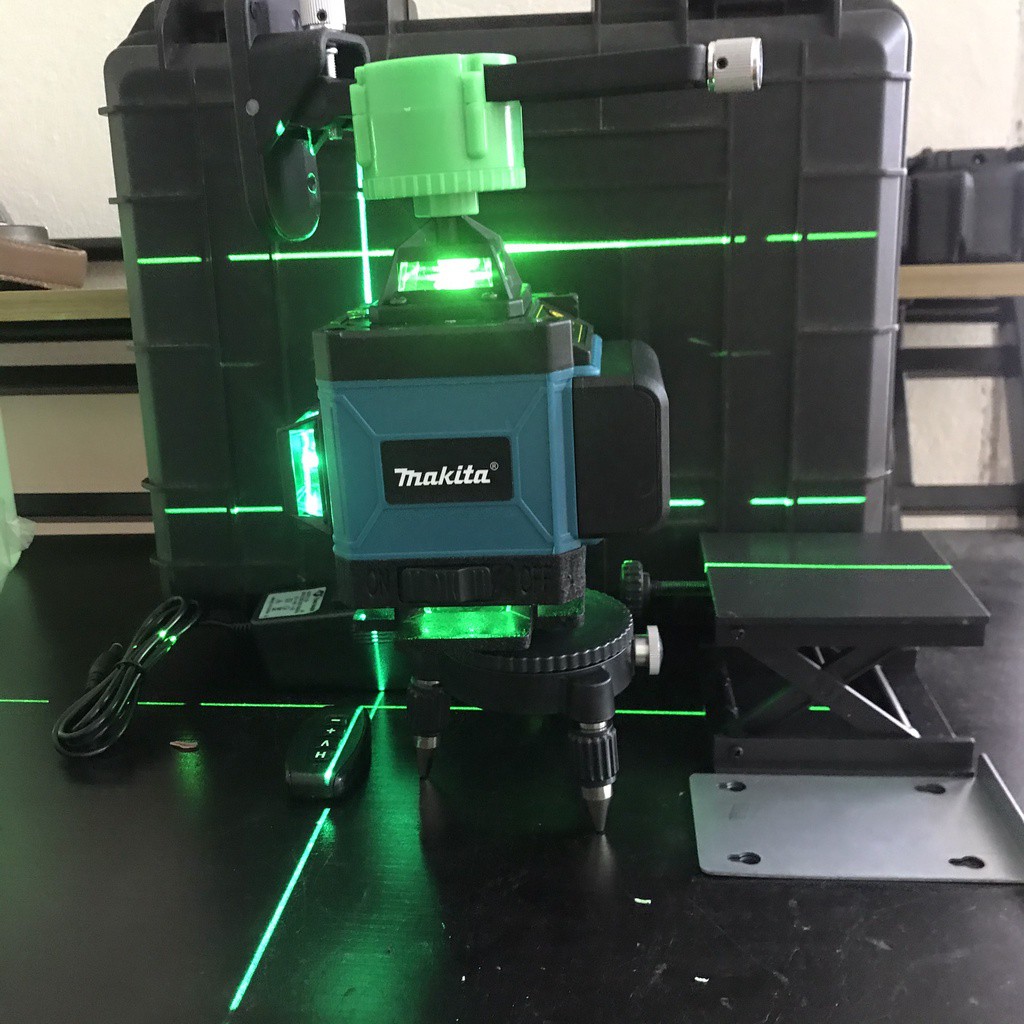 Máy cân mực bắn cốt máy cân bằng laser MAKITA 12 tia xanh laze có điều khiển, sạc, chân đế máy, hộp nhựa