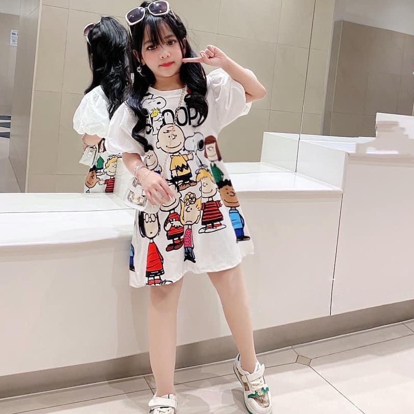 Váy bé gái babydoll thun cotton tay bồng dáng suông họa tiết hoạt hình snoopy size đại từ 20 đến 35 kg, DUCK379