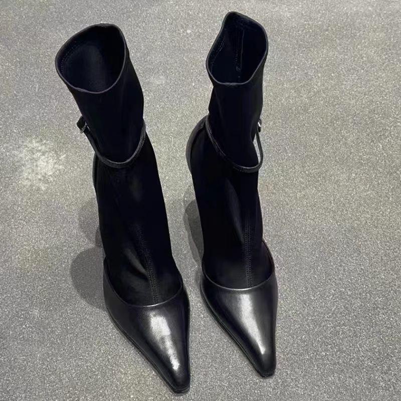 Giày Bốt Cao Gót Mũi Nhọn Đế Bằng Phối Khóa Cài Màu Đen Thời Trang Mùa Thu 2022 Cá Tính Cho Nữ