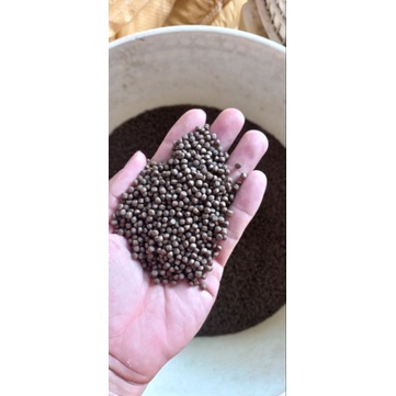Thức ăn cho cá. ếch. độ đạm 40. chiếc lẻ 1kg