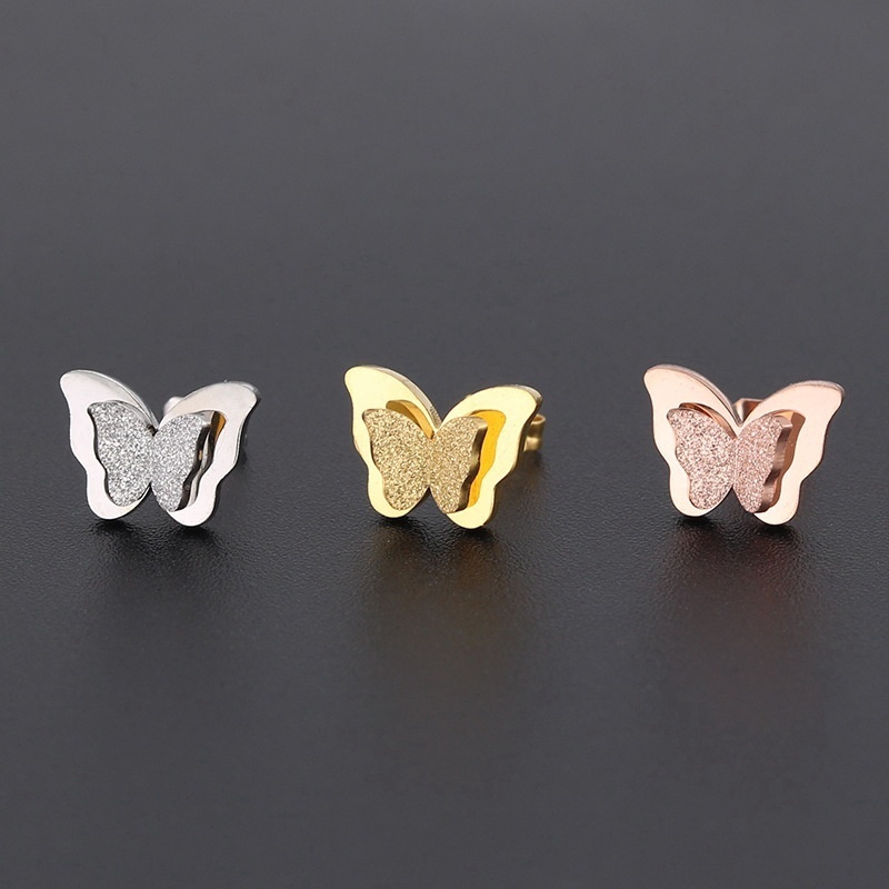 Khuyên tai hình bướm 3D bằng thép không gỉ dễ thương 3 màu sắc